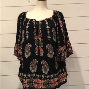 Bilo black and floral shirt